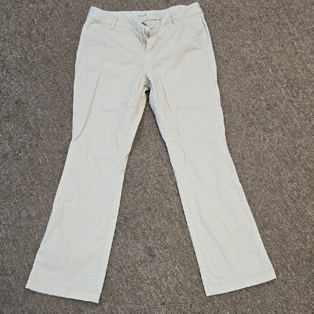 Women's Khaki Old Navy Size 6 Boot-Cut Stretch